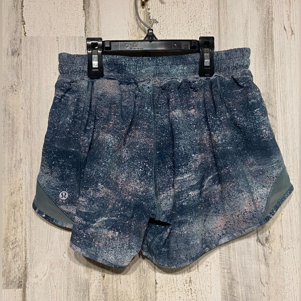 Lululemon Azurite Mint Tint Mystic Green Hotty Hot Short Lined Shorts 6 - Picture 9 of 11